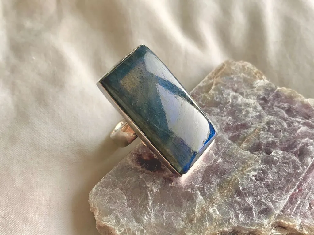 Labradorite Adjustable Akoni Ring - Long Rectangle