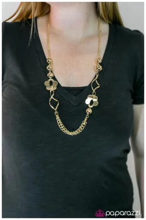 Paparazzi Necklace ~ Daisy Duke  - Gold