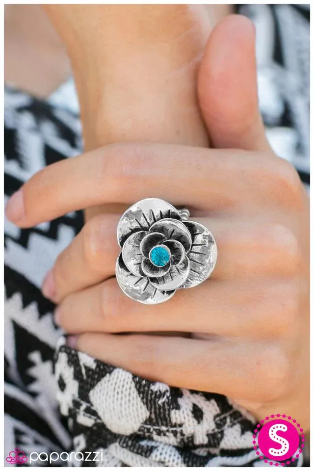 Paparazzi Ring ~ She Walks In Beauty - Blue