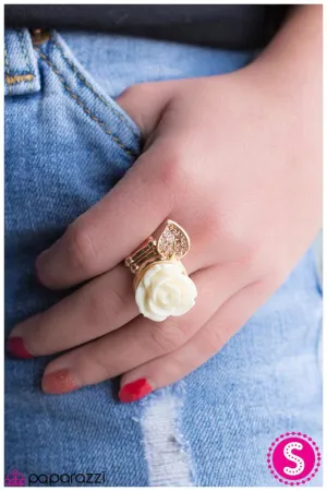 Paparazzi Ring ~ Vintage Vision - Gold