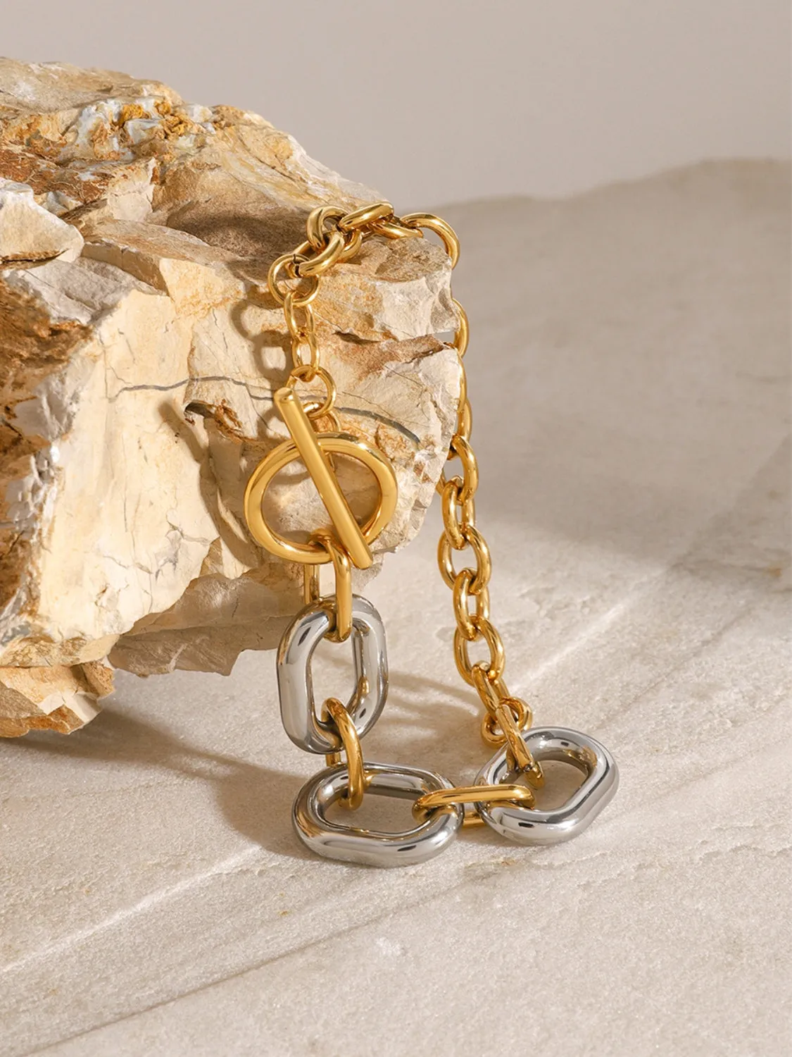 Two Tone Hollow Link Chain Bracelet: Elegance Redefined