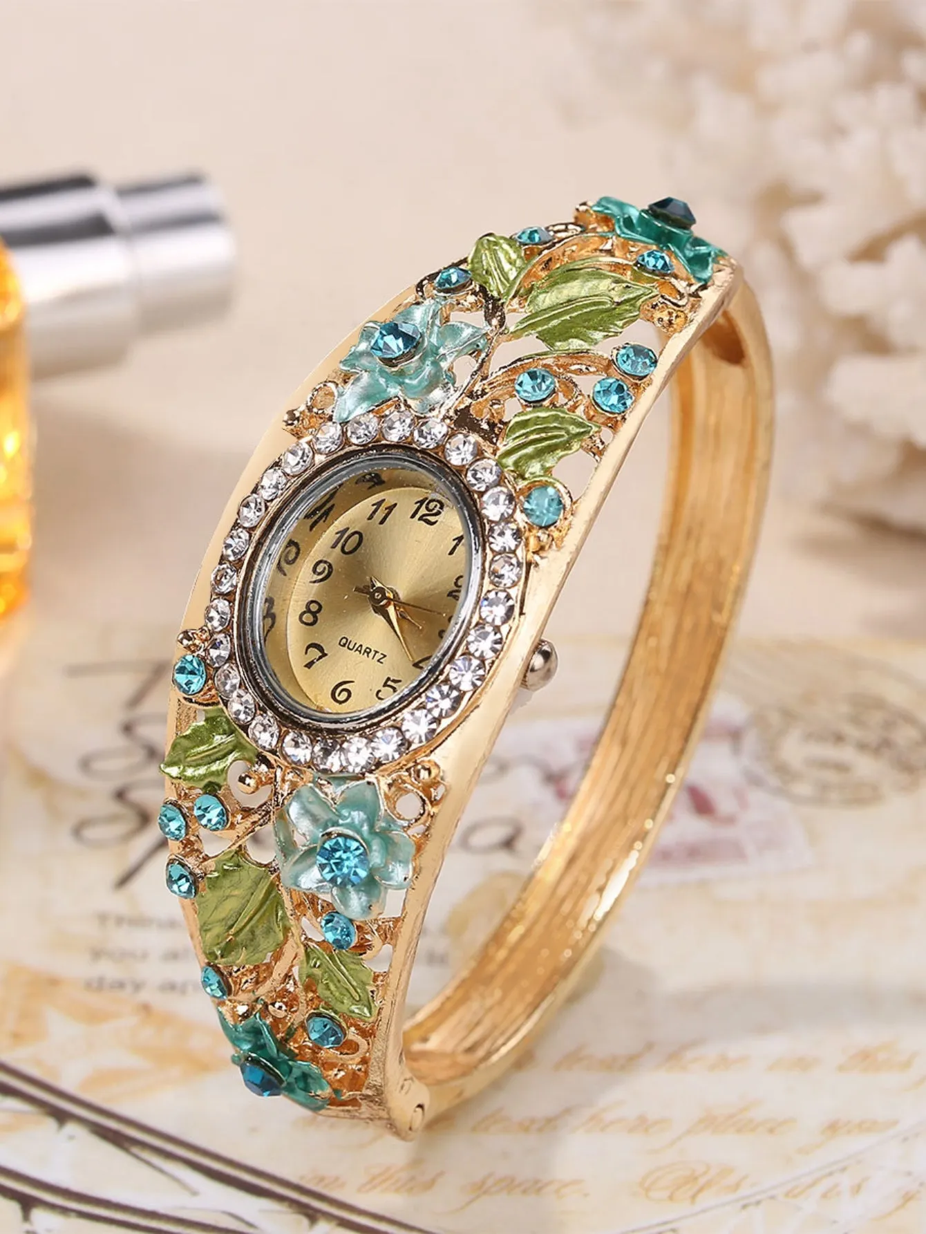 Women Flower & Leaf Decor Stainless Steel Strap Exquisite Rhinestone